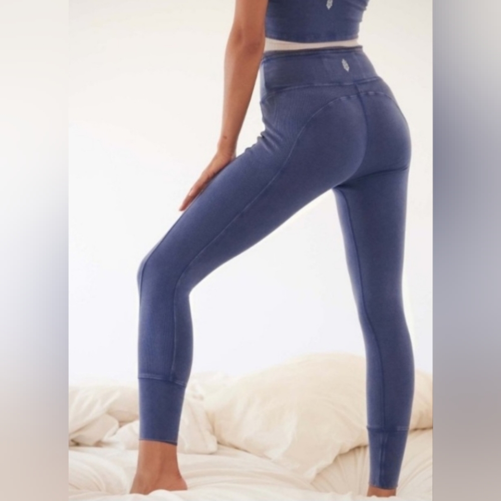 NWT - Free People Movement Hot Shot Leggings